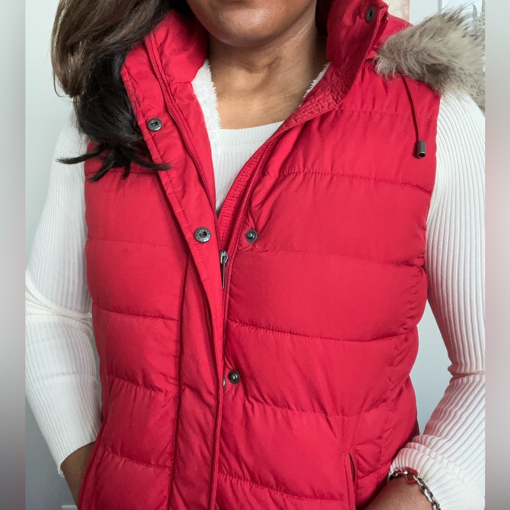 Warm Banana Republic Vest ❄️